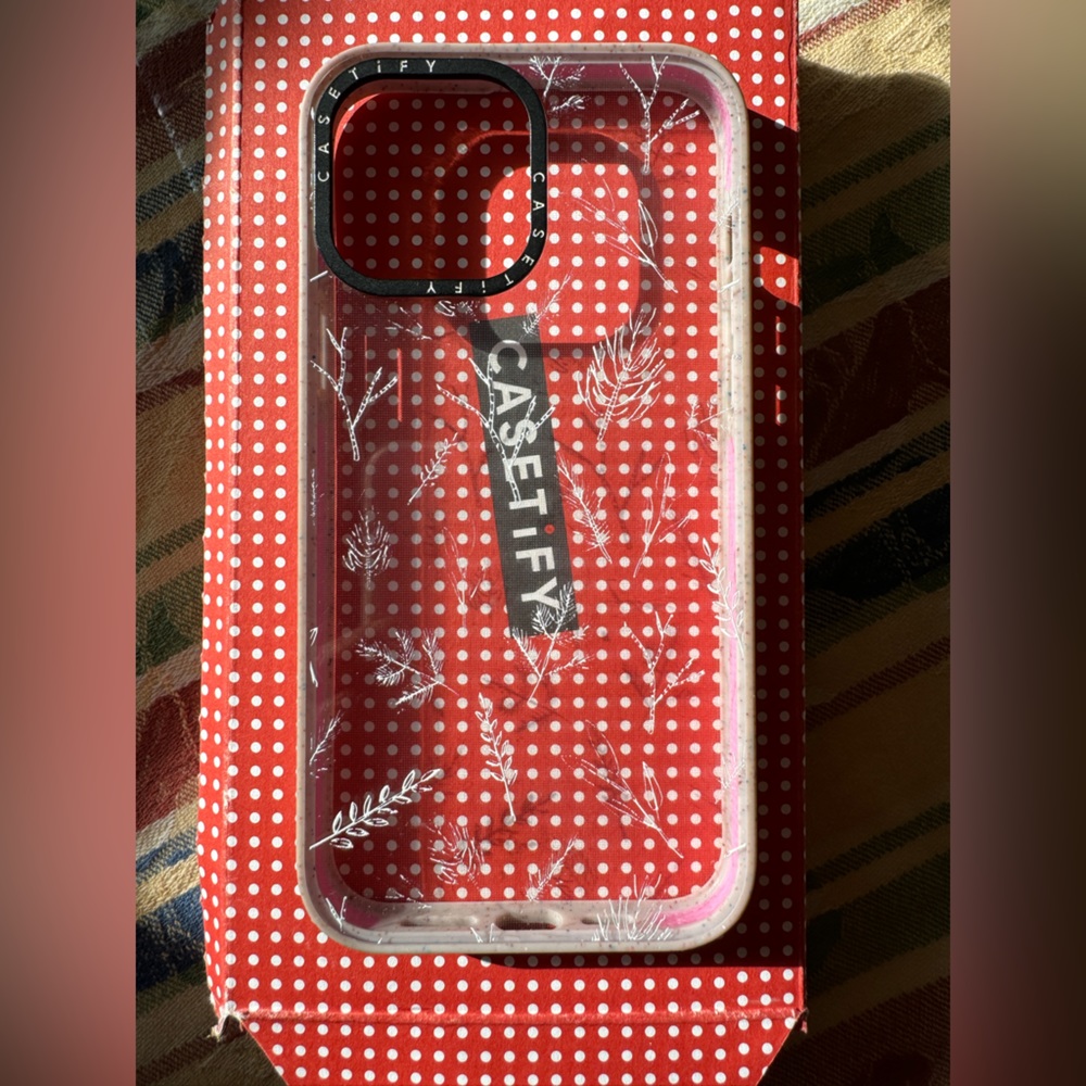 Casetify winter pine mix white Case IPhone 13 Pro Max used.